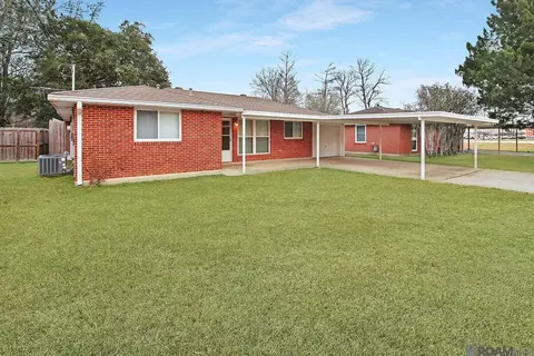 131 Chestnut St, Denham Springs, LA 70726