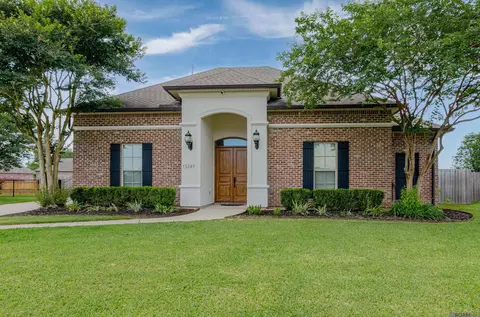 13247 Cypress Swamp Dr, Geismar, LA 70734