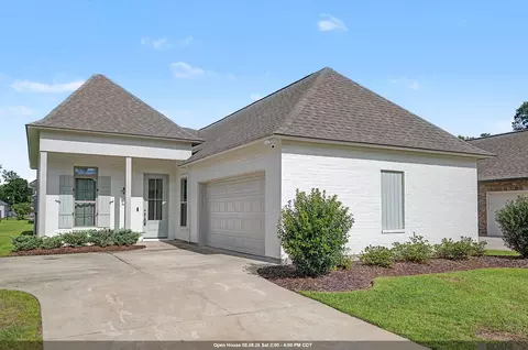11687 Hideaway St, Denham Springs, LA 70726
