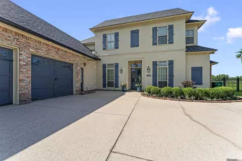 2340 St Andrews Ave, Zachary, LA 70791