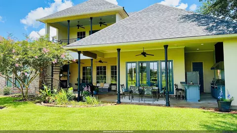 2340 St Andrews Ave, Zachary, LA 70791