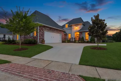 19331 Garden Lake Ct, Baton Rouge, LA 70809