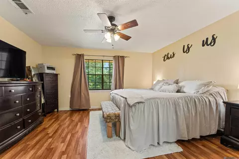 Bedroom - 33897 Duff Rd, Walker, LA 70785 photo 2 of 4