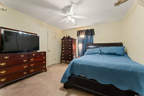 Bedroom - 33897 Duff Rd, Walker, LA 70785 photo 3 of 4