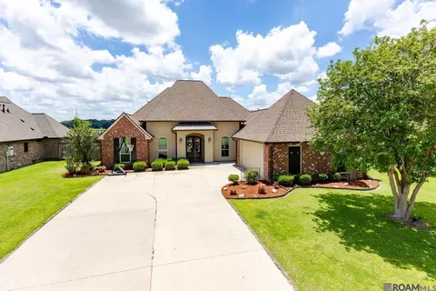 807 Spanish Oaks Dr, Brusly, LA 70719