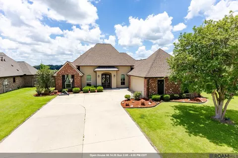 807 Spanish Oaks Dr, Brusly, LA 70719