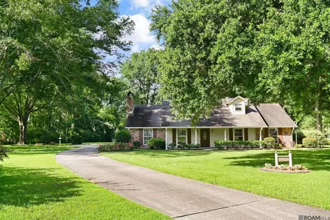 9916 La Paz Ct, Baton Rouge, LA 70818