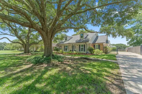 6050 Belle Grv, Baton Rouge, LA 70820