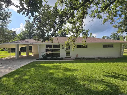 1725 W Catalpa St, Baton Rouge, LA 70815