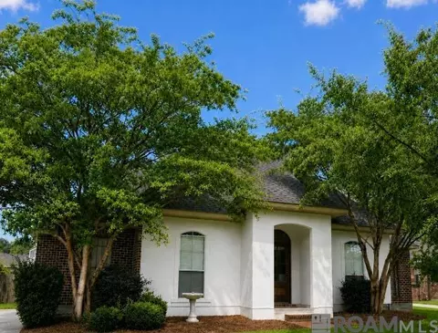 29259 Red Willow Dr, Denham Springs, LA 70726