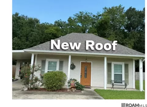 11231 Tracy St, Saint Amant, LA 70774