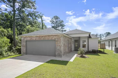 9674 Brookfield Ave, Denham Springs, LA 70726