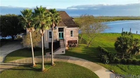1056 Peninsula Dr, Slidell, LA 70460