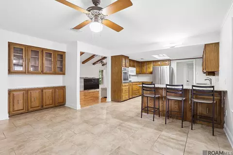 Kitchen - 11651 Gurney Rd, Baker, LA 70714 photo 2 of 2