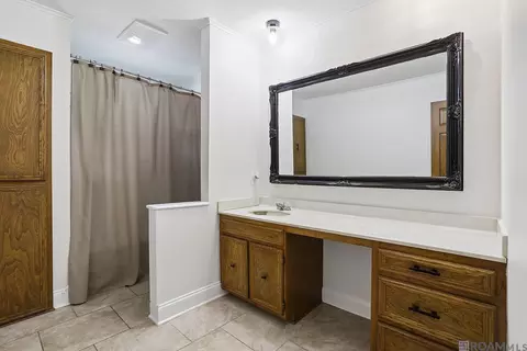 Bath - 11651 Gurney Rd, Baker, LA 70714 photo 3 of 3