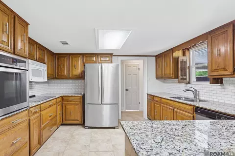 Kitchen - 11651 Gurney Rd, Baker, LA 70714 photo 1 of 2