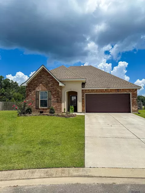 23091 Antler Lake Dr, Denham Springs, LA 70726