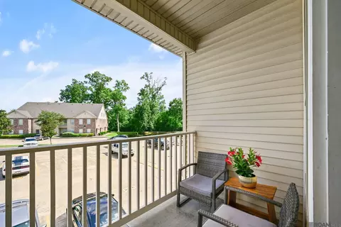 900 Dean Lee Dr # 303, Baton Rouge, LA 70820
