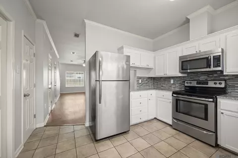 4106 Jefferson Woods Dr, Baton Rouge, LA 70809