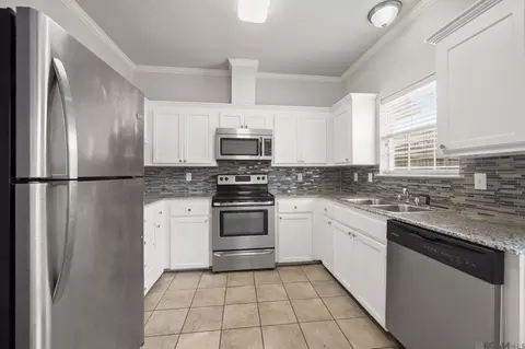 4106 Jefferson Woods Dr, Baton Rouge, LA 70809