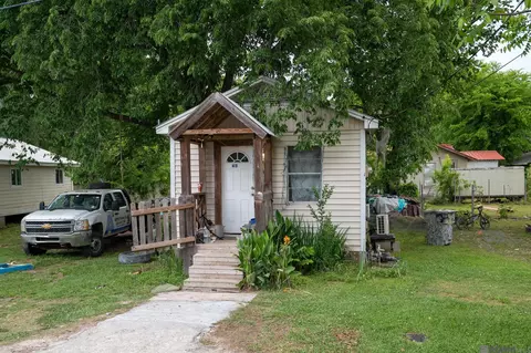 406 W Caroline St, Gonzales, LA 70737