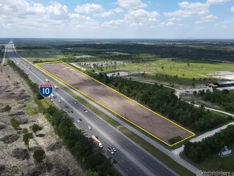 Frontage Rd, Iowa, LA 70647