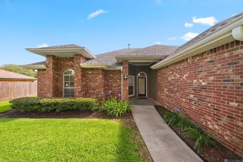 Exterior - 505 Trinity Dr, Thibodaux, LA 70301 photo 2 of 10