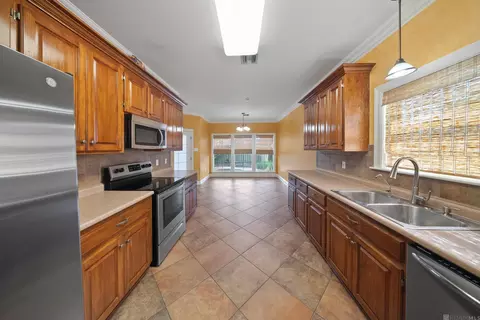 Kitchen - 505 Trinity Dr, Thibodaux, LA 70301 photo 1 of 1
