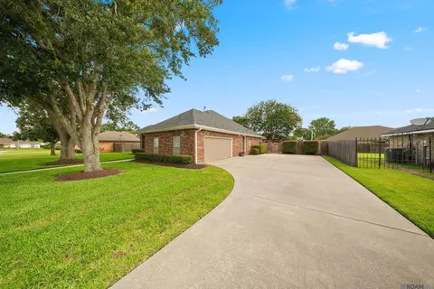 Exterior - 505 Trinity Dr, Thibodaux, LA 70301 photo 8 of 10