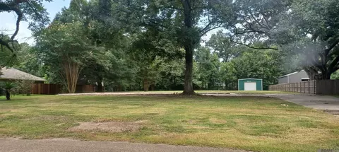 8645 Glen Ellen Dr, Baton Rouge, LA 70809