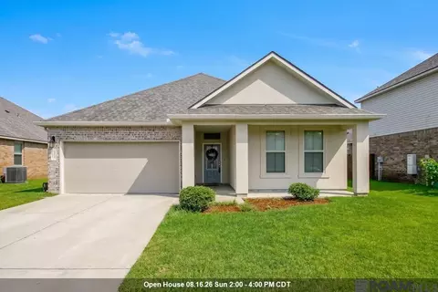 34273 Garnet Lake Dr, Walker, LA 70785