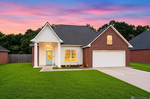 23883 Springhill Dr, Denham Springs, LA 70726