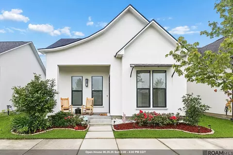 10276 Quarter Dr, Baton Rouge, LA 70818