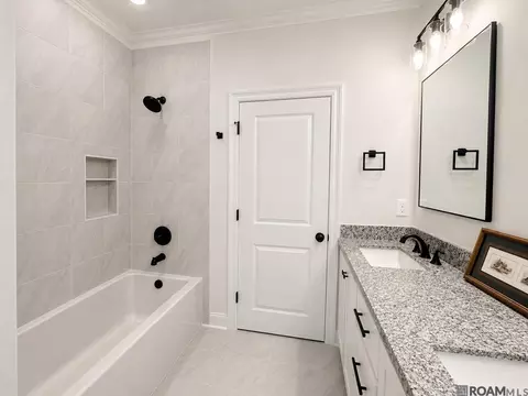Bath - 3252 Jackson St, Baker, LA 70714 photo 1 of 3
