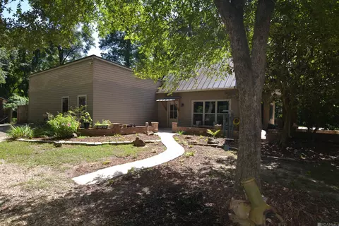 11283 N Wakefield Dr, Saint Francisville, LA 70775