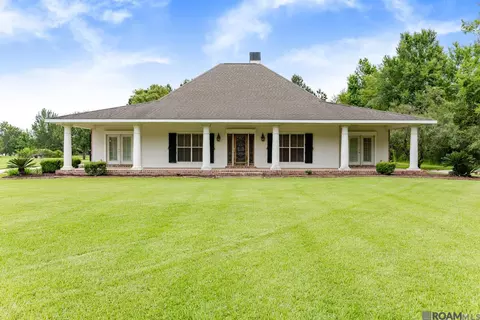 7105 Port Hudson Pride Rd, Zachary, LA 70791