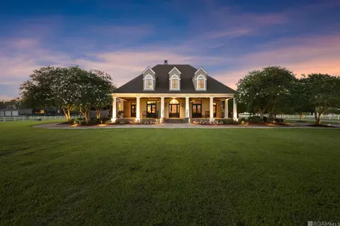 40322 Loosemoore Rd, Gonzales, LA 70737