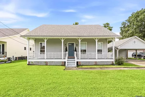 1305 E Tiffani St, Gonzales, LA 70737