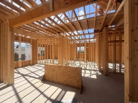 Entry Way - 305 Sophia Dr, Luling, LA 70070 photo 3 of 5