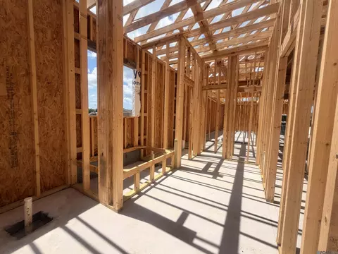 Entry Way - 305 Sophia Dr, Luling, LA 70070 photo 5 of 5