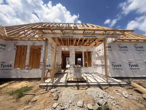 Exterior - 305 Sophia Dr, Luling, LA 70070 photo 3 of 4