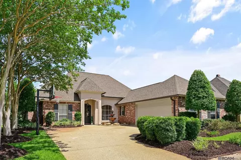 8525 Glenfield Dr, Baton Rouge, LA 70809