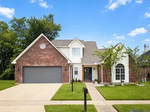 7943 Tara Dr, Denham Springs, LA 70726