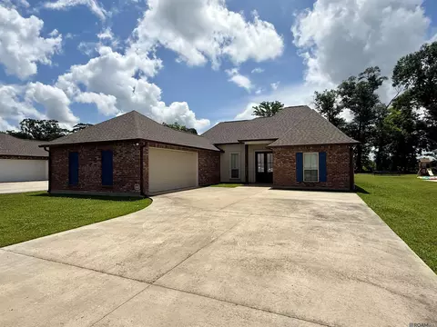 4830 Pointe Prospect Dr, Oscar, LA 70762