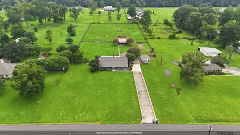 23231 Sunnyside Ln, Zachary, LA 70791