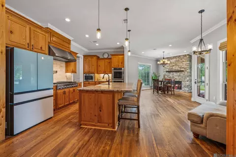 Kitchen - 27605 Patterson Rd, Springfield, LA 70462 photo 1 of 7