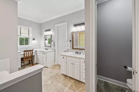 Bath - 27605 Patterson Rd, Springfield, LA 70462 photo 1 of 9
