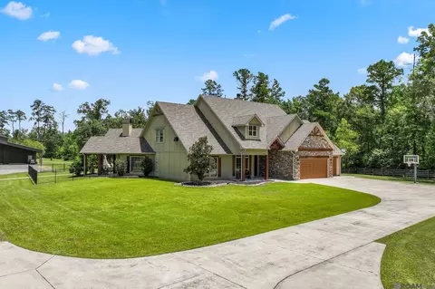 Exterior - 27605 Patterson Rd, Springfield, LA 70462 photo 4 of 18