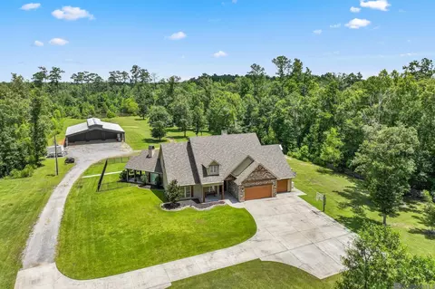 View/Area - 27605 Patterson Rd, Springfield, LA 70462 photo 2 of 4