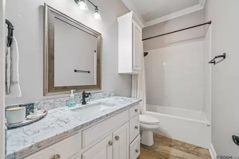 Bath - 27605 Patterson Rd, Springfield, LA 70462 photo 8 of 9